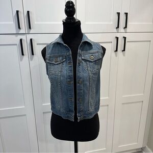 BP Brass Plum Size S Small Women's Cropped Medium Wash Button Up Denim Vest